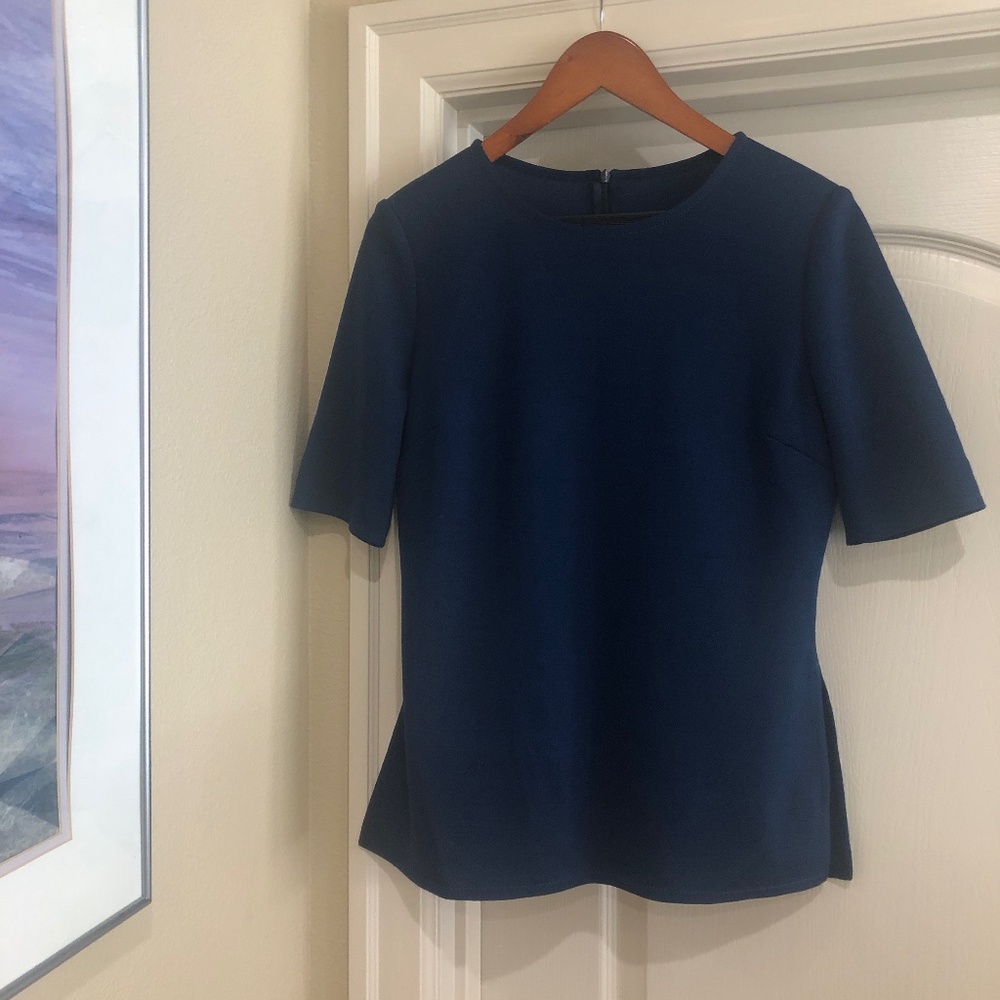 St John Collection Marine Blue MilanoTunic Top peplum back zip size 4 NW…